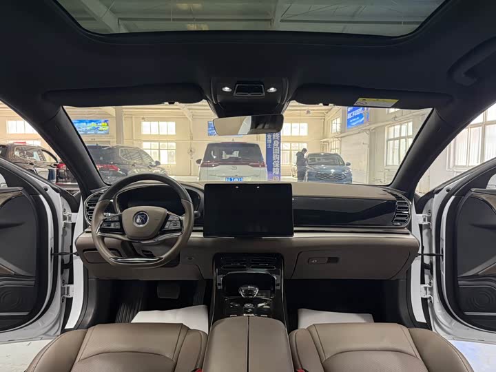 Фото 9 - BYD Han