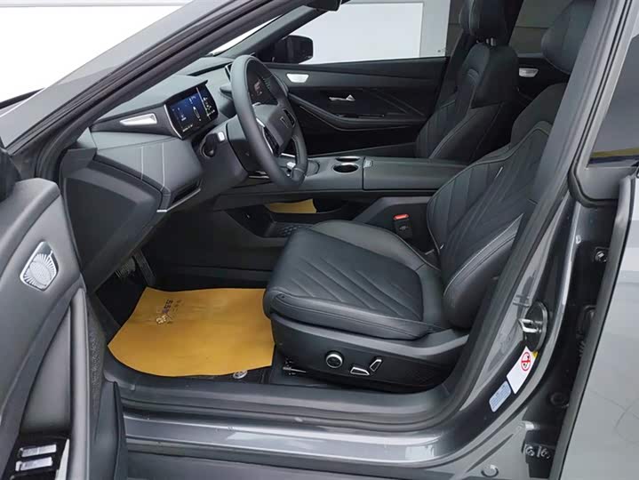 Фото 9 - Changan Deepal SL03