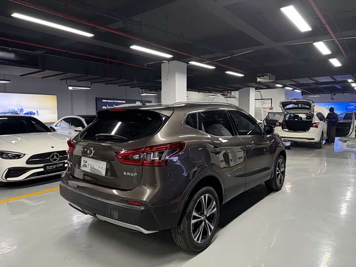 Фото 5 - Nissan Qashqai