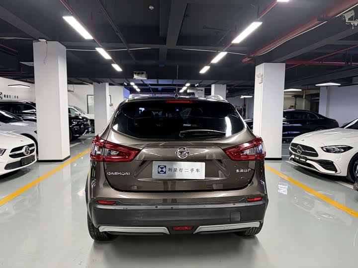 Фото 6 - Nissan Qashqai