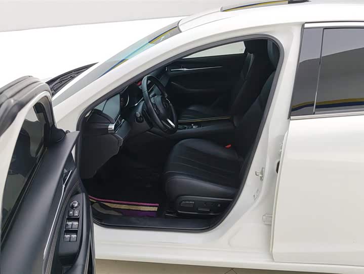 Фото 9 - Mazda Atenza