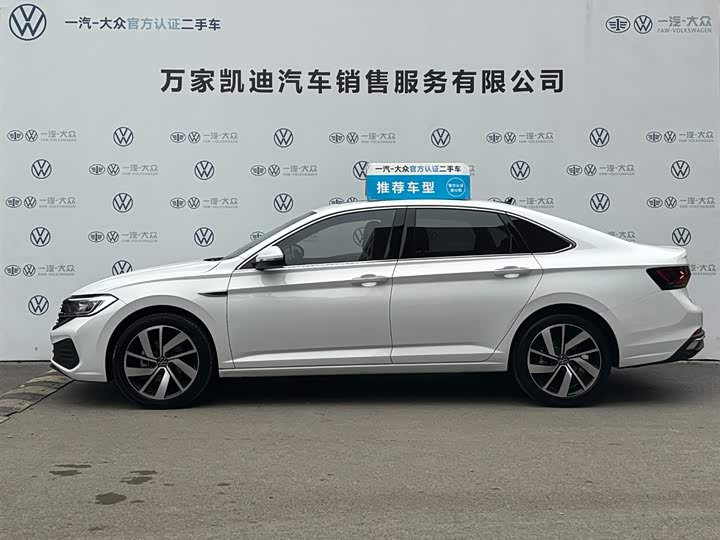 Фото 3 - Volkswagen Sagitar L