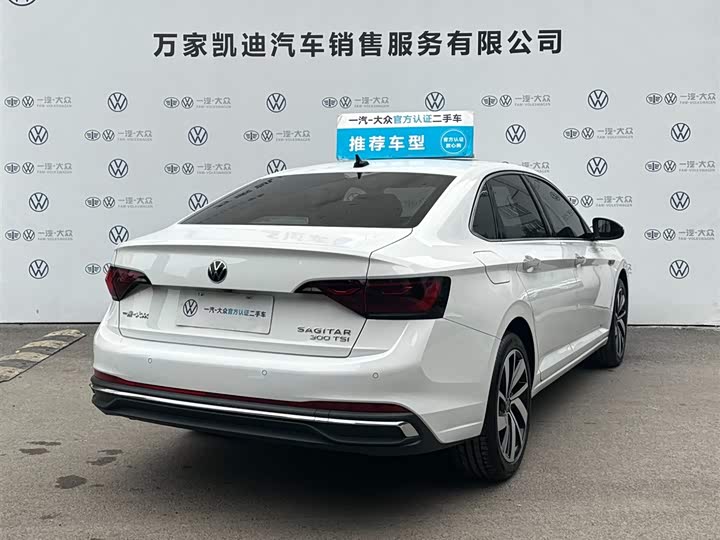 Фото 5 - Volkswagen Sagitar L