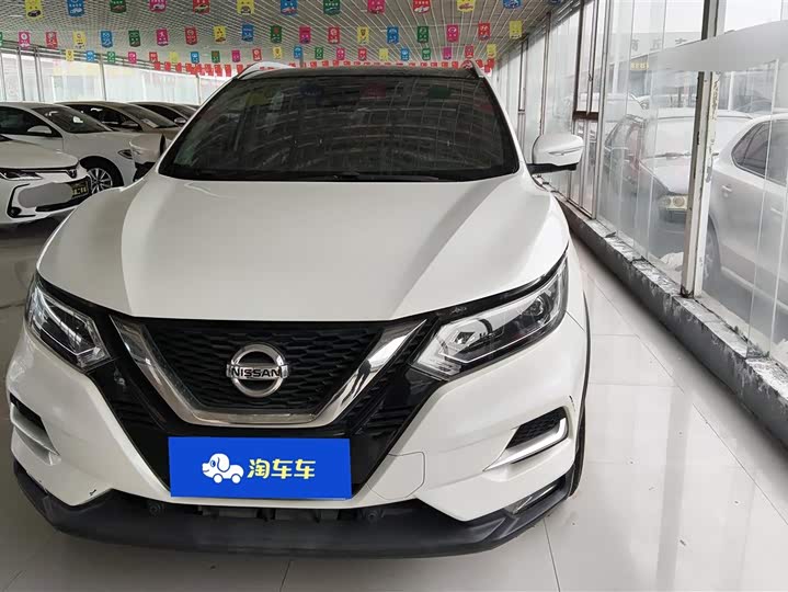 Фото 2 - Nissan Qashqai