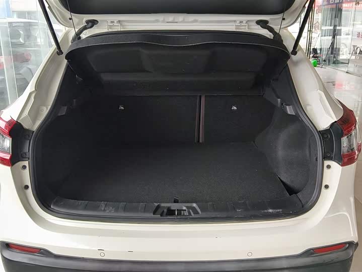 Фото 4 - Nissan Qashqai