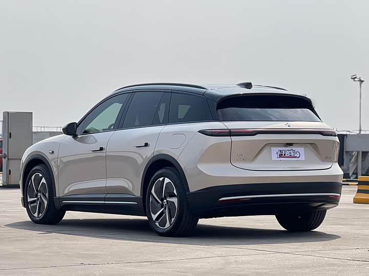 Фото 3 - Nio ES6