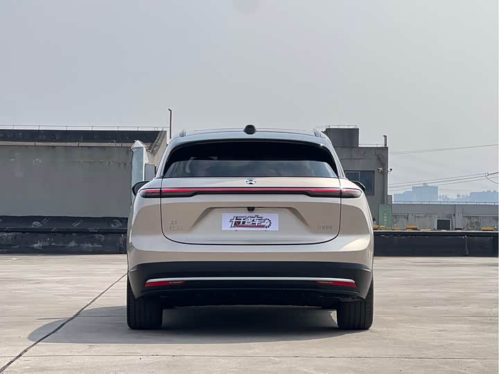 Фото 4 - Nio ES6