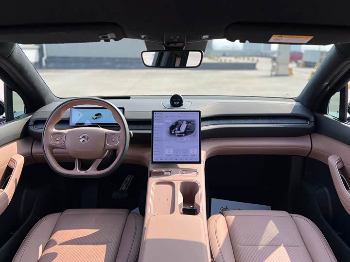 Фото 8 - Nio ES6