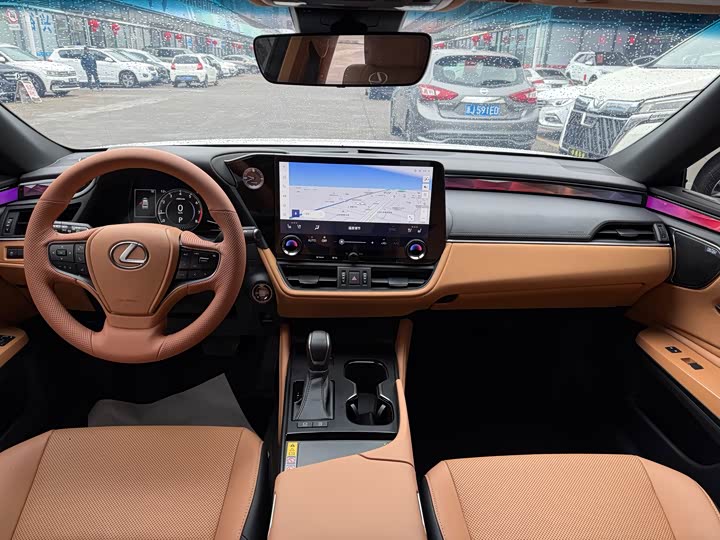 Фото 5 - Lexus ES