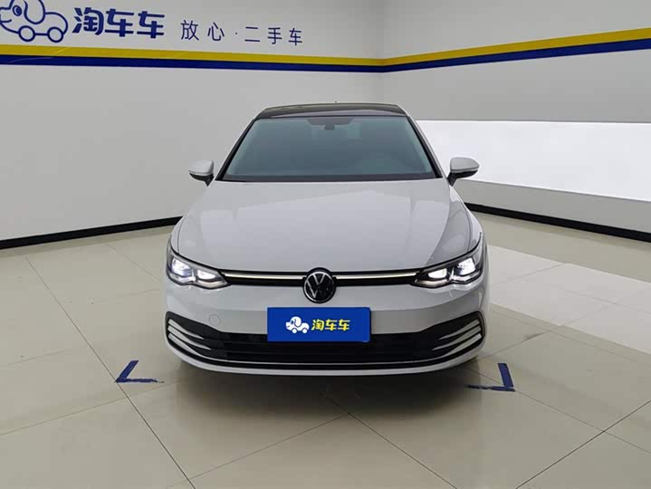 Фото 2 - Volkswagen Golf