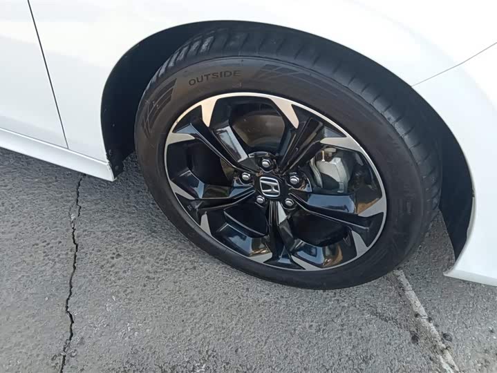 Фото 6 - Honda Civic