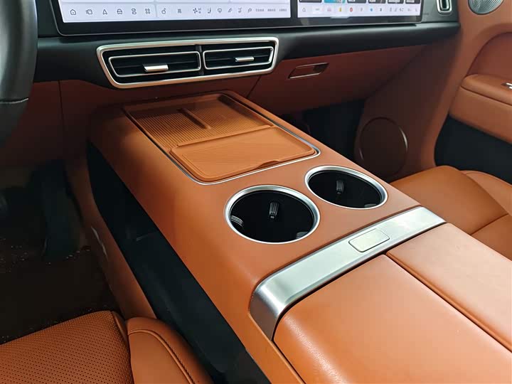 Фото 9 - LiXiang L8