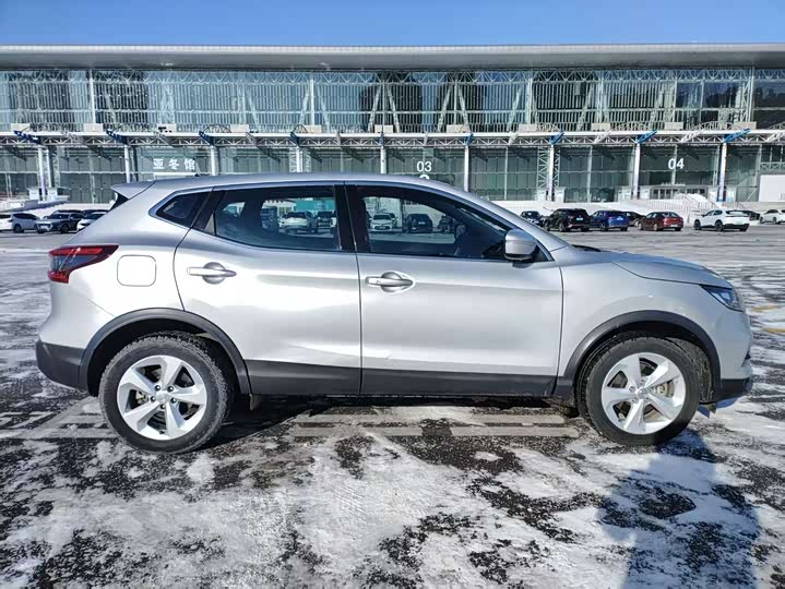Фото 8 - Nissan Qashqai