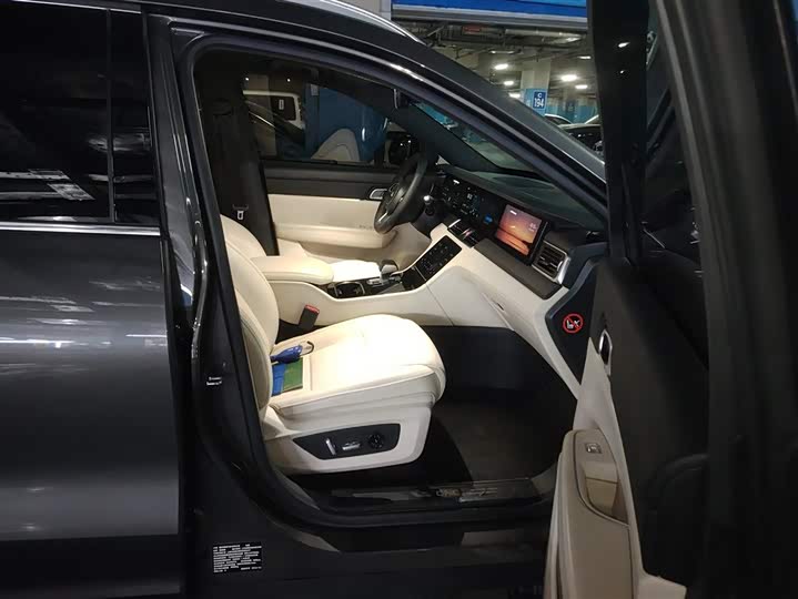 Фото 8 - LiXiang One