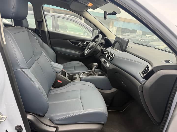 Фото 4 - Nissan Qashqai