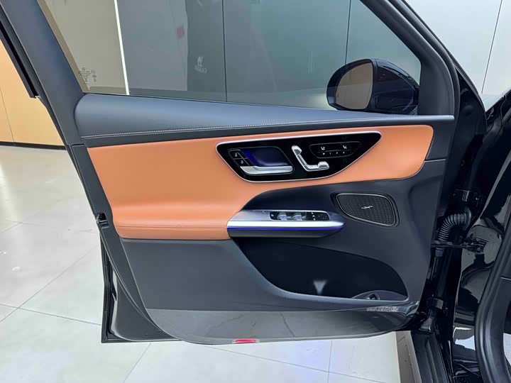 Фото 6 - Mercedes-Benz GLC-Class