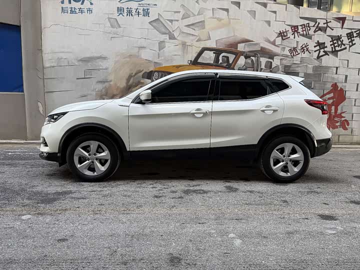 Фото 3 - Nissan Qashqai