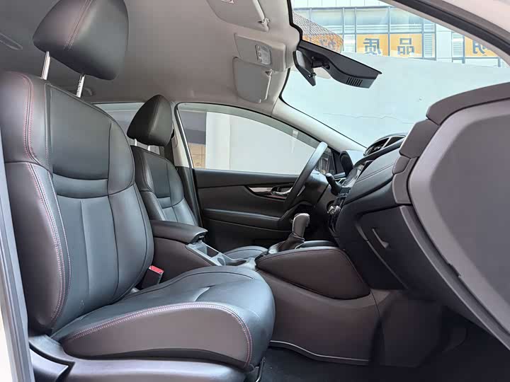 Фото 8 - Nissan Qashqai