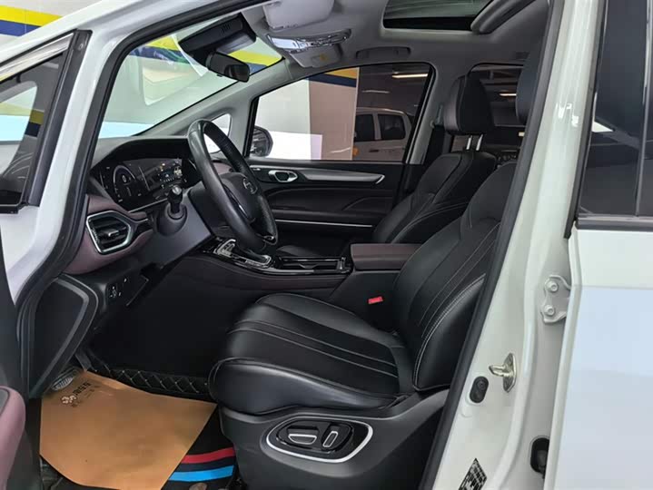 Фото 9 - GAC Trumpchi M6