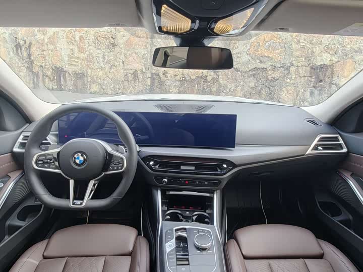 Photo 7 - BMW 3 Series