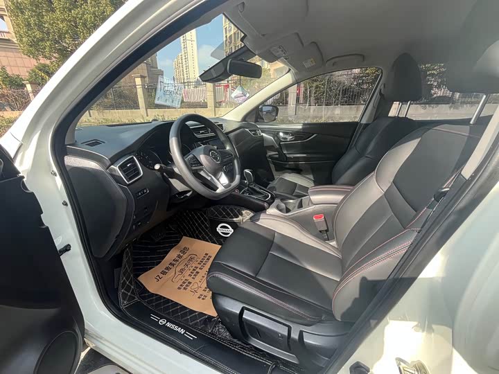 Фото 9 - Nissan Qashqai