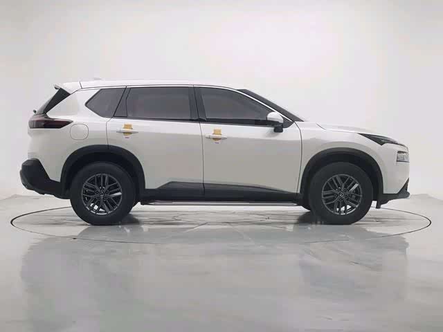 Фото 8 - Nissan X-Trail