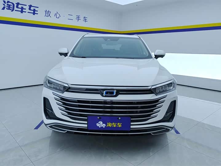 Фото 2 - Bestune T77