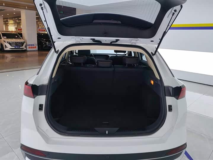 Фото 4 - Bestune T77