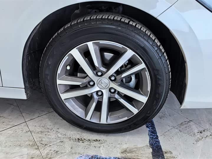 Фото 6 - Honda Civic