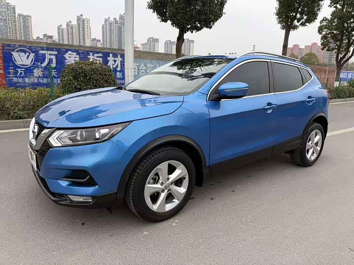 Фото 1 - Nissan Qashqai