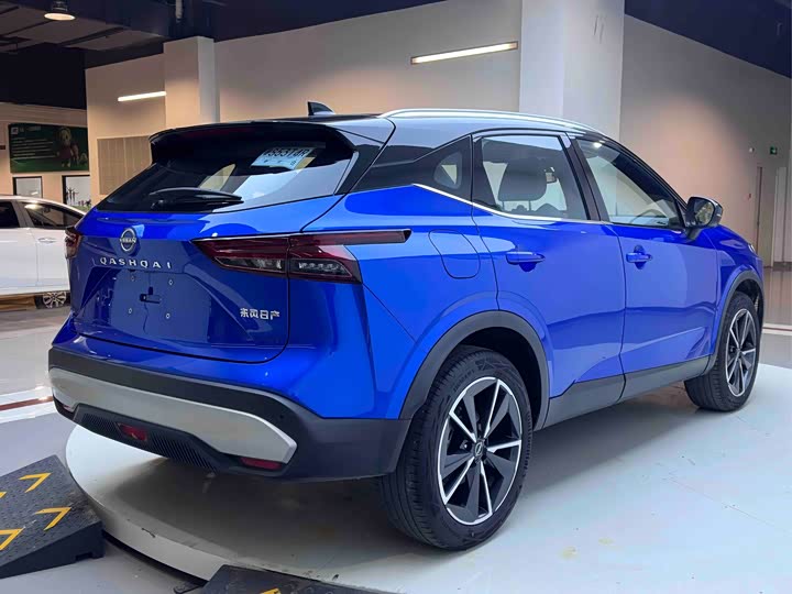 Фото 7 - Nissan Qashqai