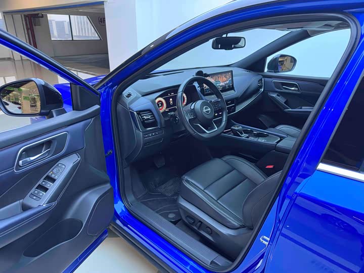 Фото 9 - Nissan Qashqai