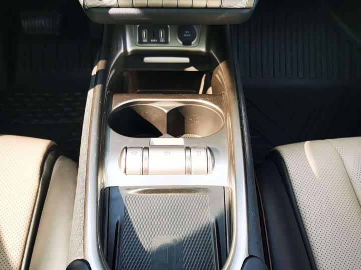 Фото 8 - BYD Dolphin