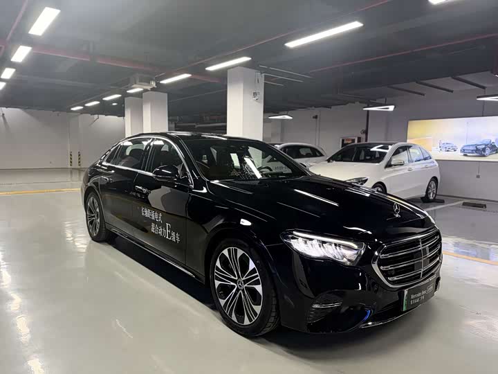 Фото 3 - Mercedes-Benz E-Class Hybrid