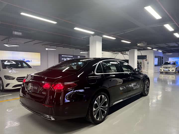 Фото 7 - Mercedes-Benz E-Class Hybrid