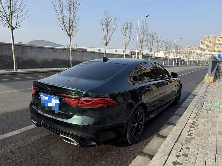 Фото 3 - Jaguar XF L