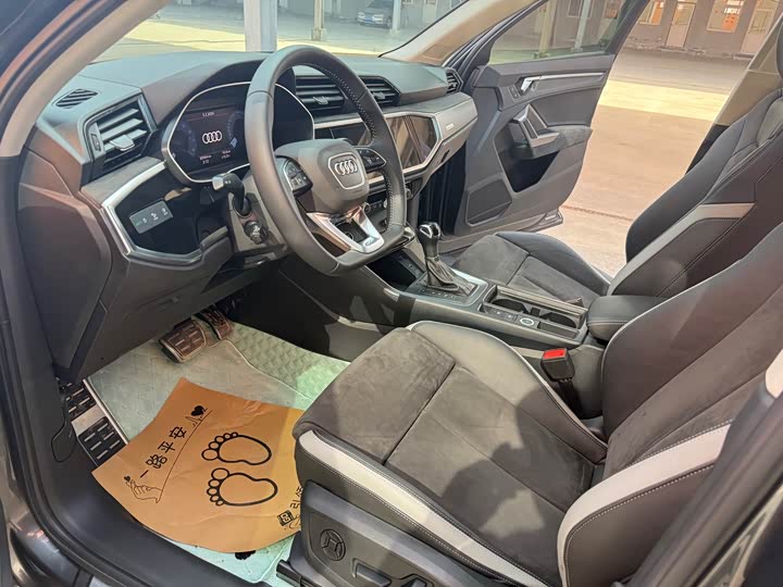 Фото 7 - Audi Q3