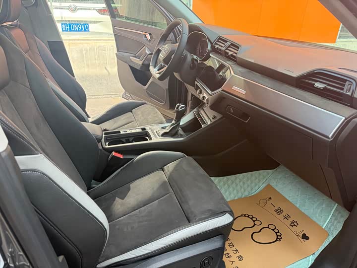 Фото 9 - Audi Q3