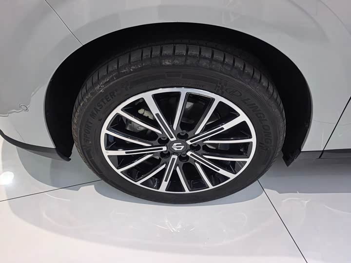 Фото 5 - Leapmotor B10