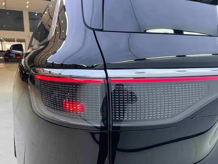 Фото 7 - Aito M8