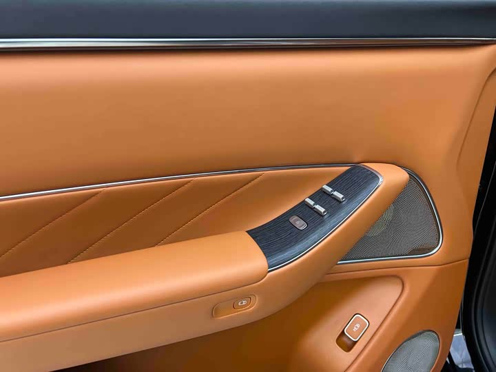 Фото 9 - Aito M8