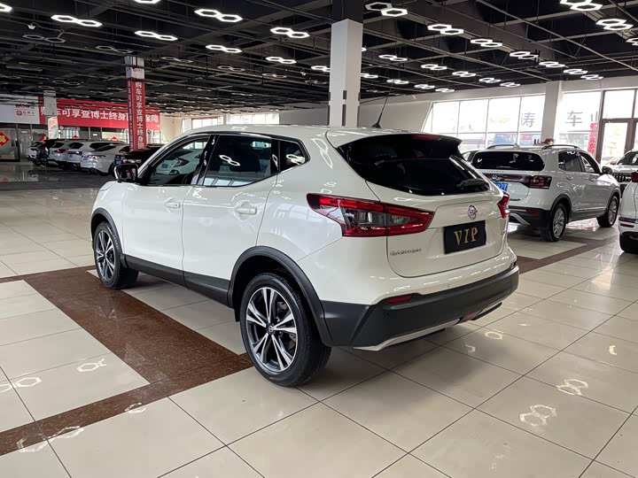 Фото 6 - Nissan Qashqai