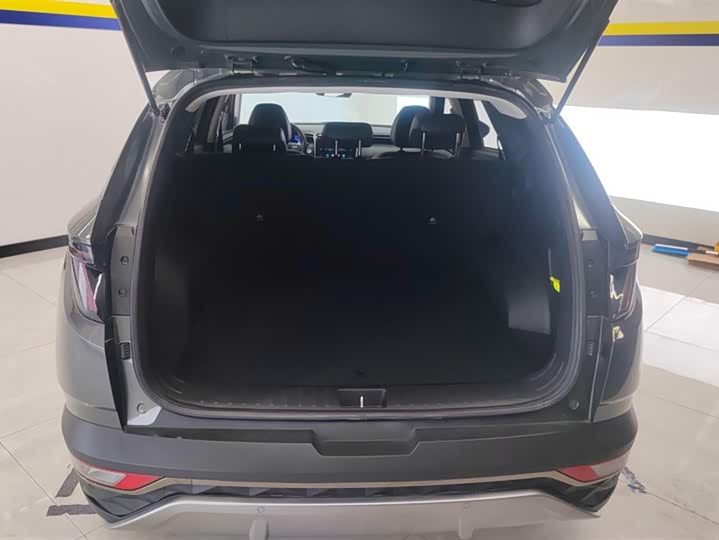 Фото 4 - Hyundai Tucson L