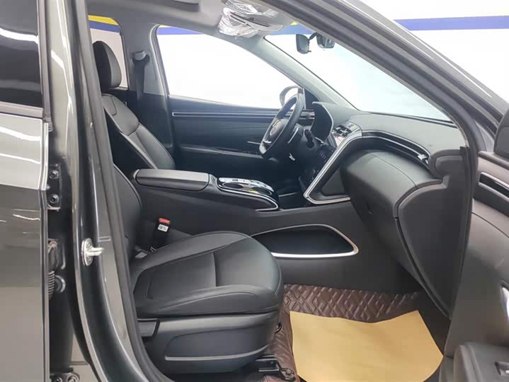 Фото 8 - Hyundai Tucson L