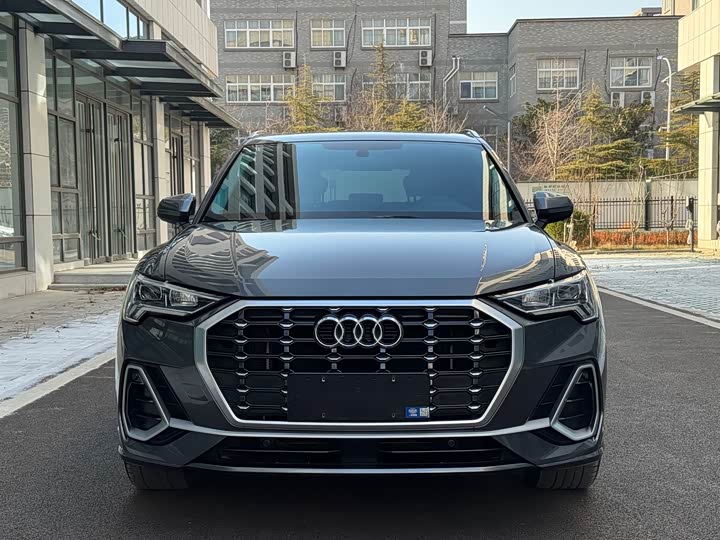 Фото 2 - Audi Q3