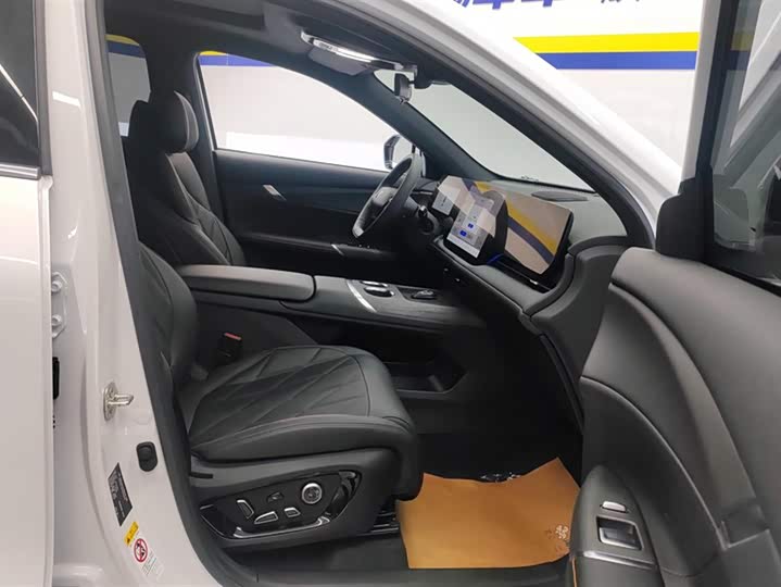 Фото 8 - Changan CS75 Plus