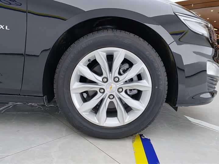 Фото 6 - Chevrolet Malibu XL