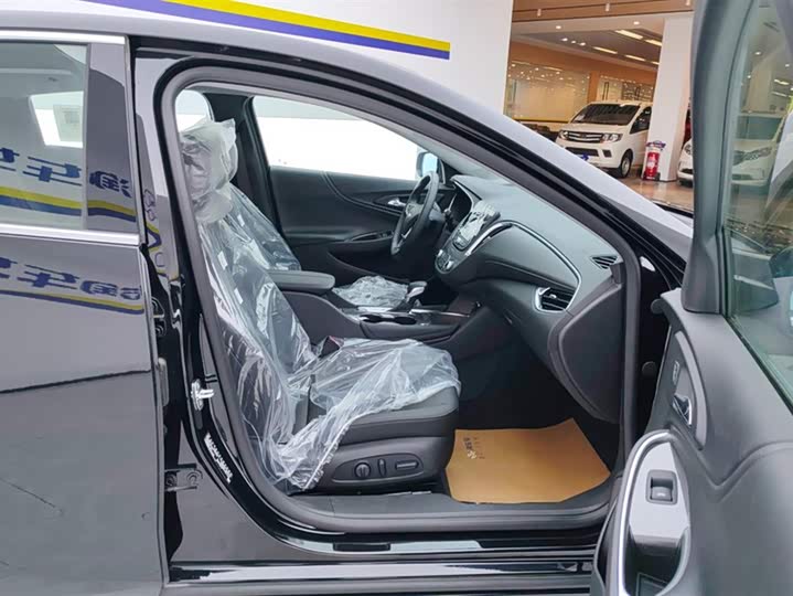 Фото 8 - Chevrolet Malibu XL