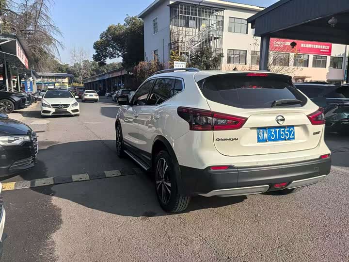 Фото 7 - Nissan Qashqai