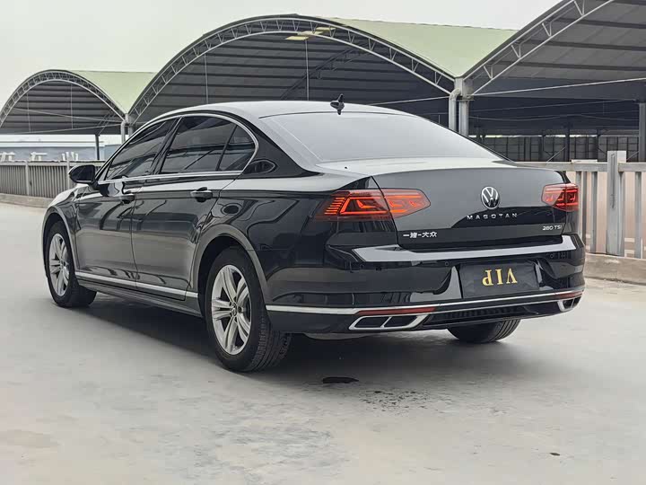 Фото 4 - Volkswagen Magotan